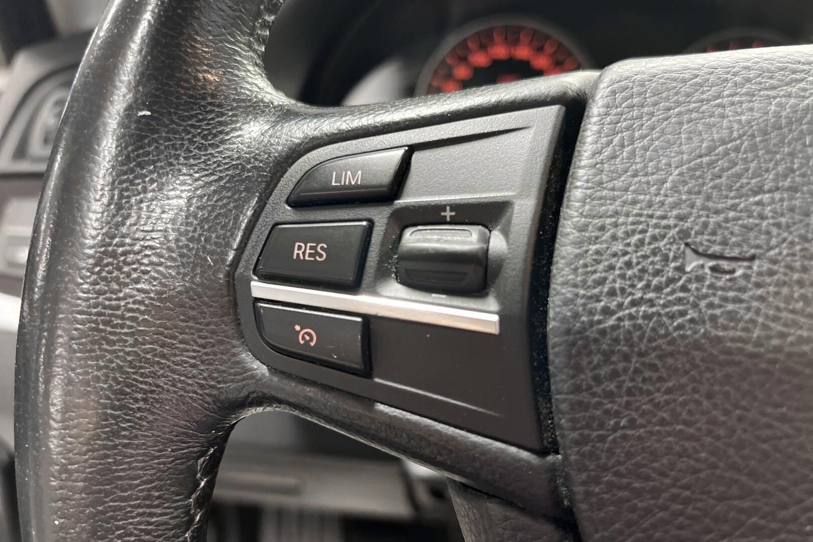 BMW 5-sarja iso kuva 18