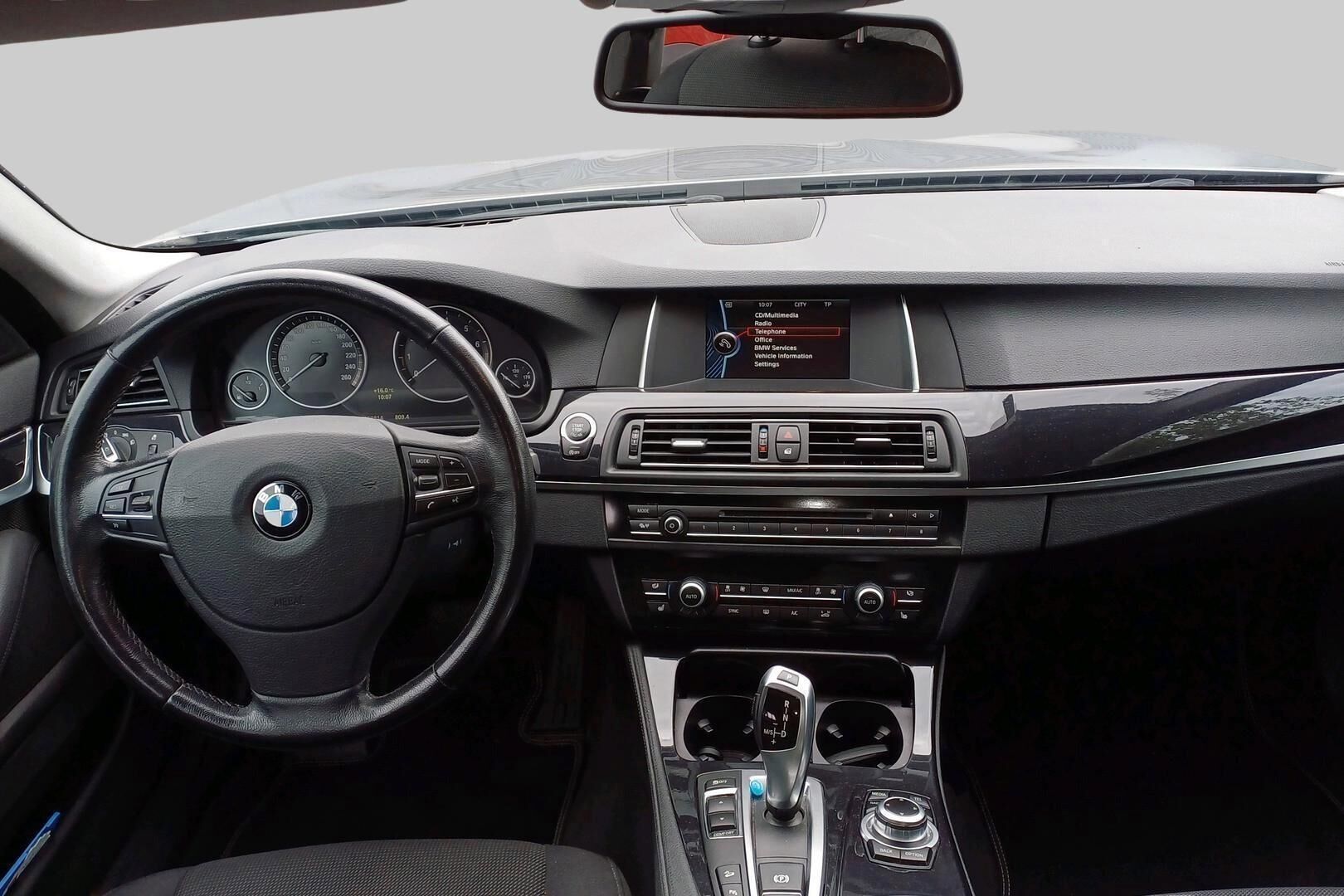 BMW 5-sarja iso kuva 2