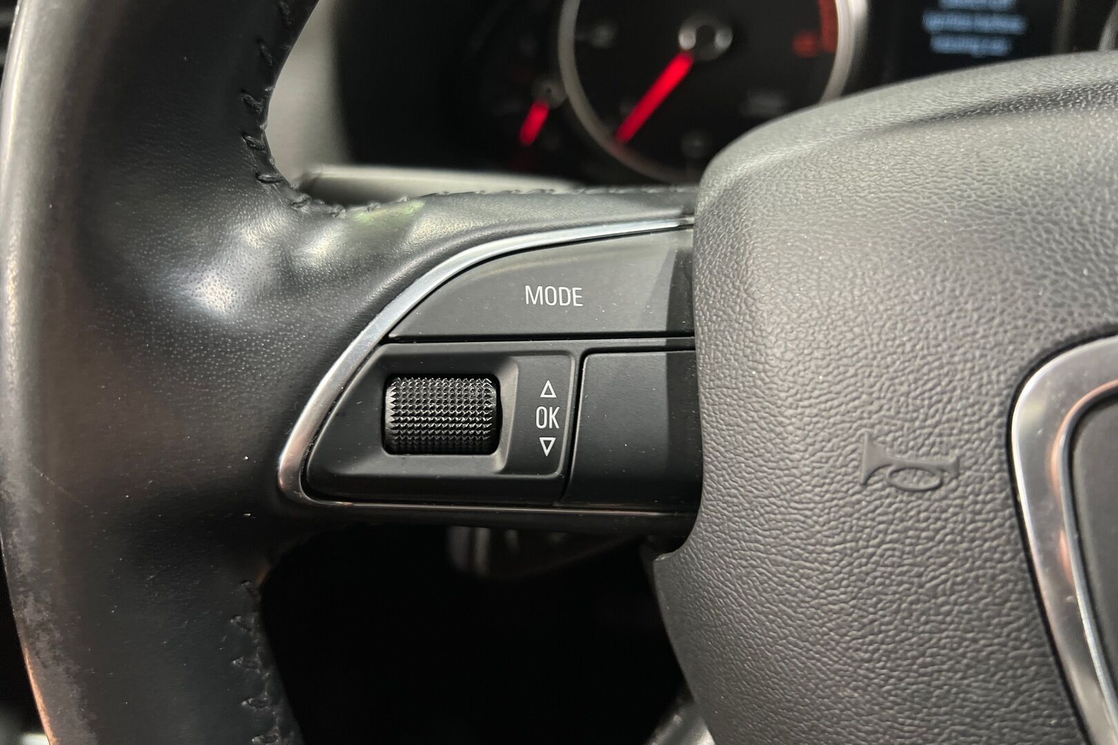 Audi Q5 iso kuva 13