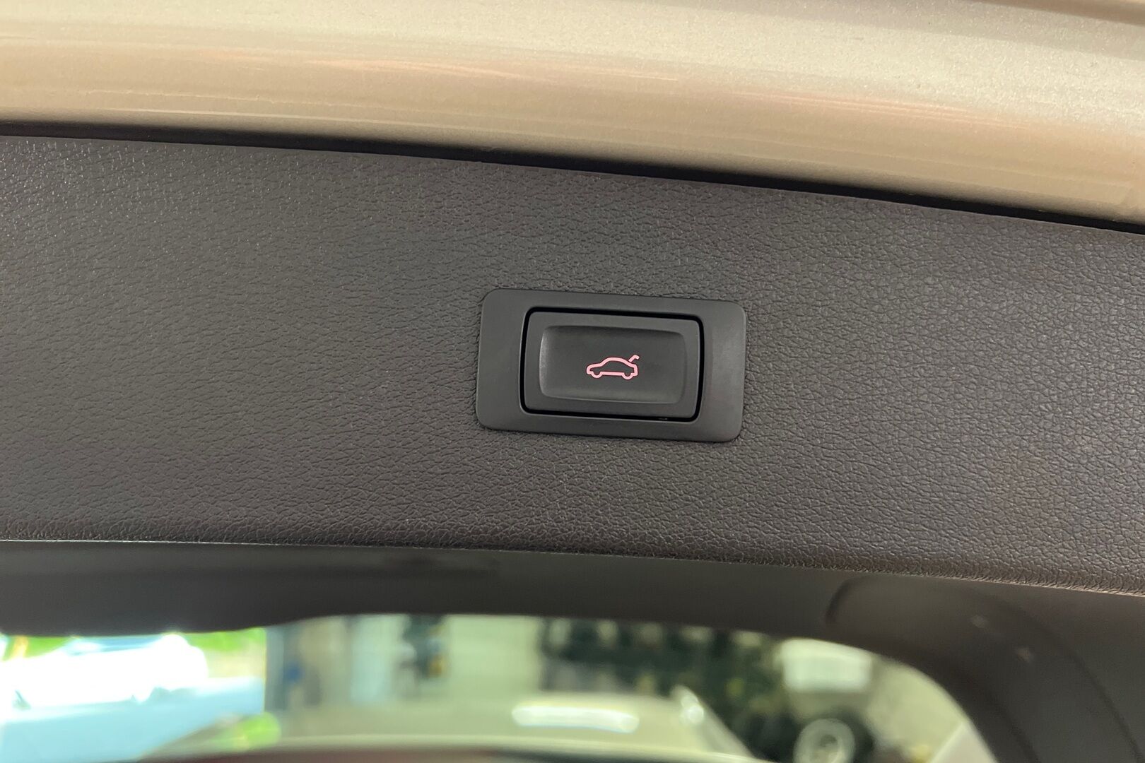 Audi Q5 iso kuva 14