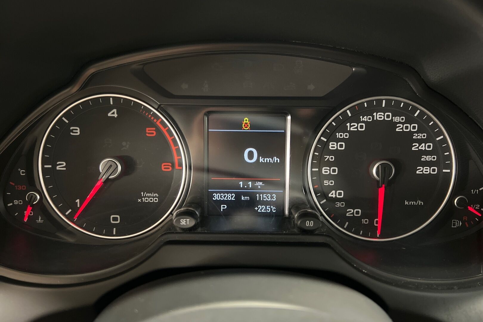 Audi Q5 iso kuva 16