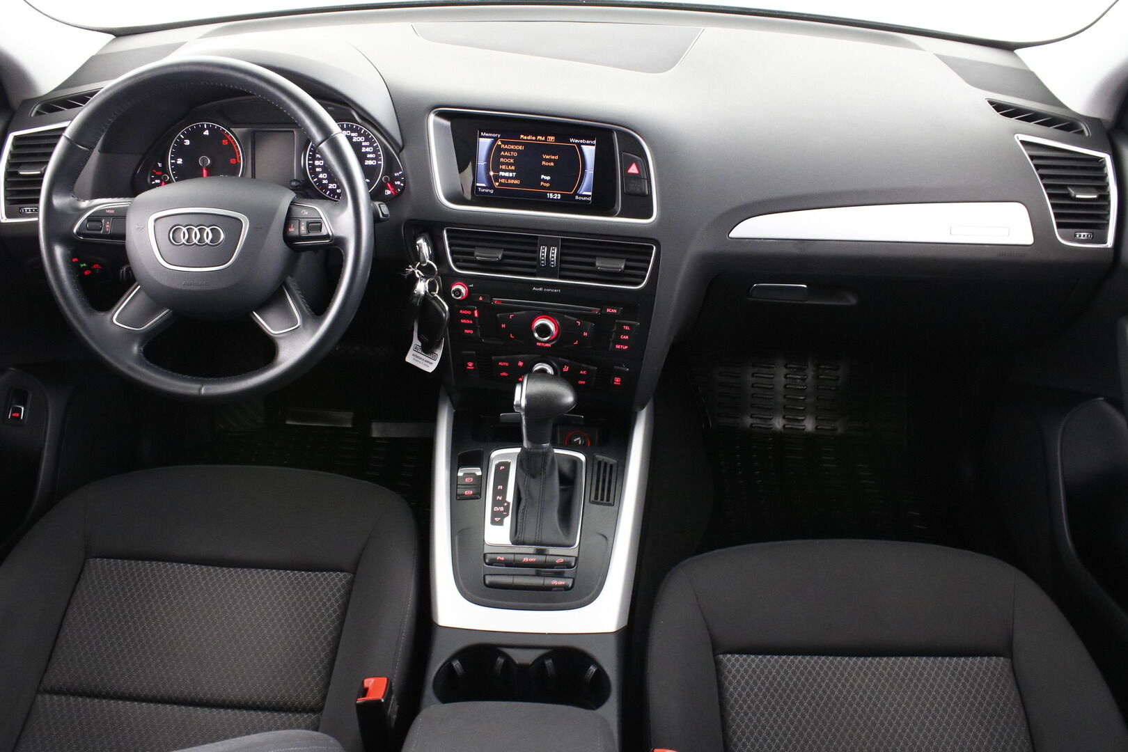 Audi Q5 iso kuva 8