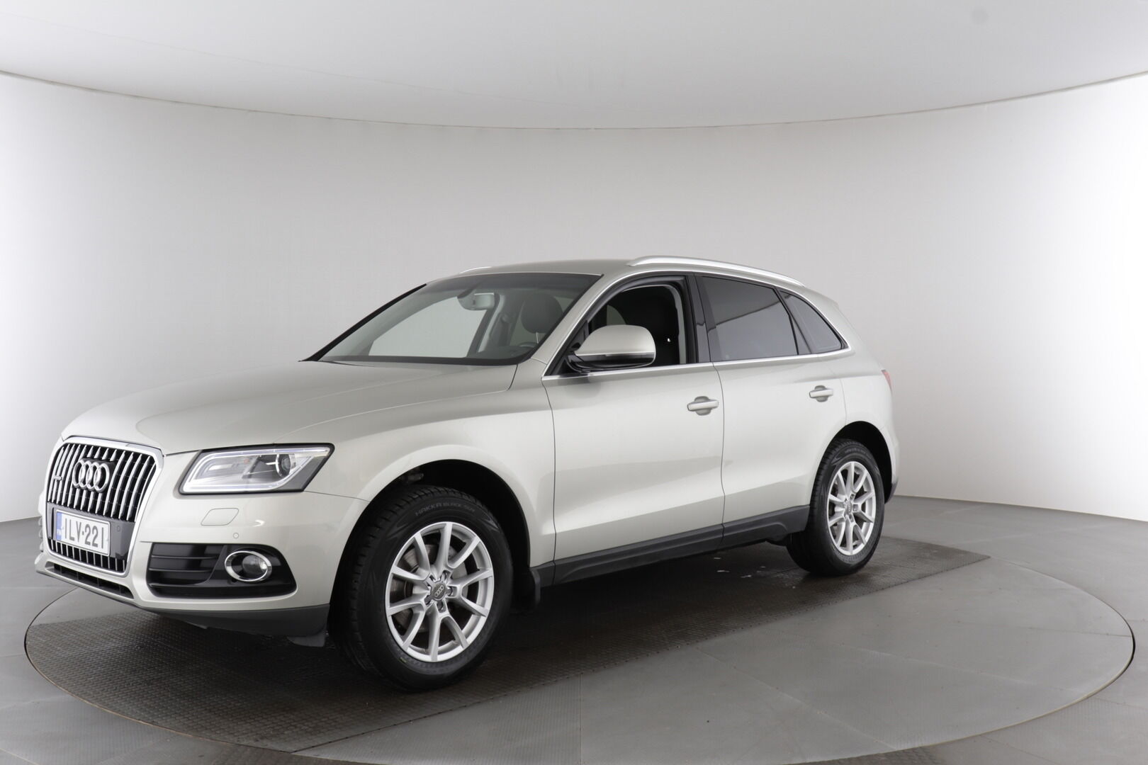 Audi Q5 iso kuva 0