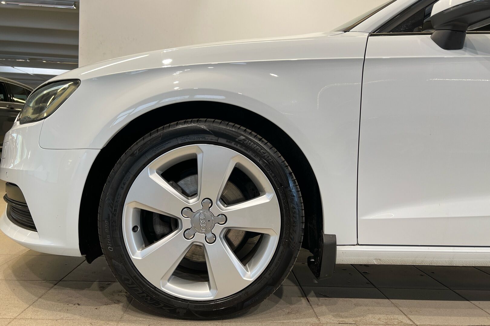 Audi A3 iso kuva 10