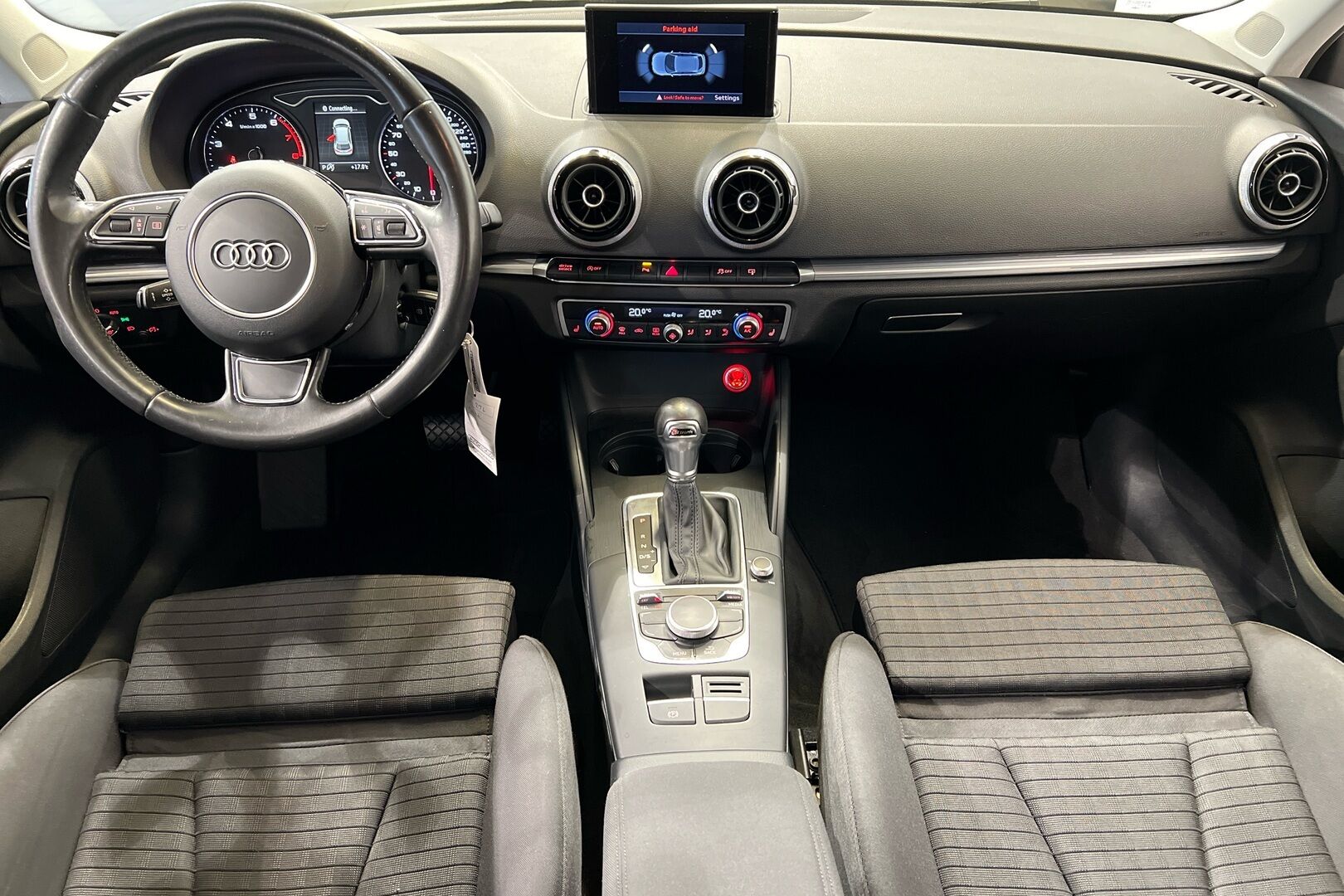 Audi A3 iso kuva 11