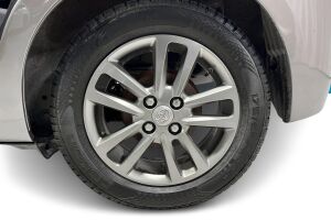 Toyota Yaris esikatselu 13
