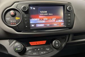 Toyota Yaris esikatselu 15