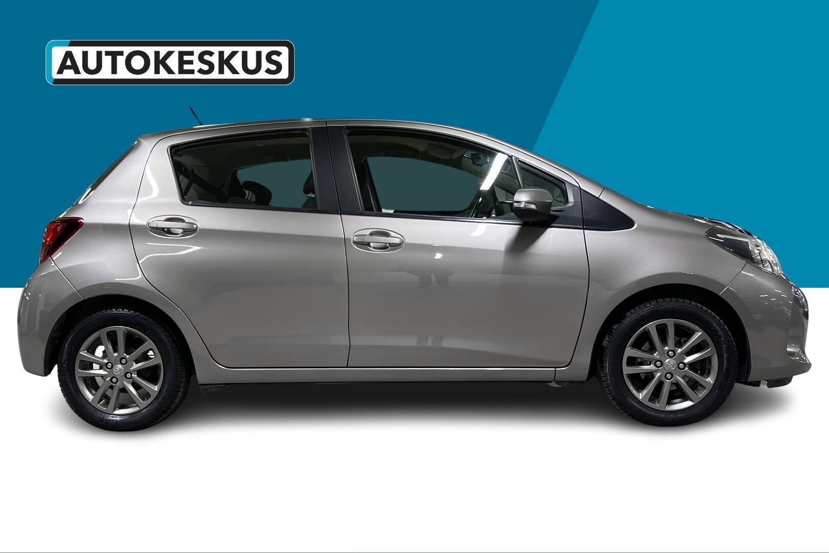 Toyota Yaris iso kuva 4