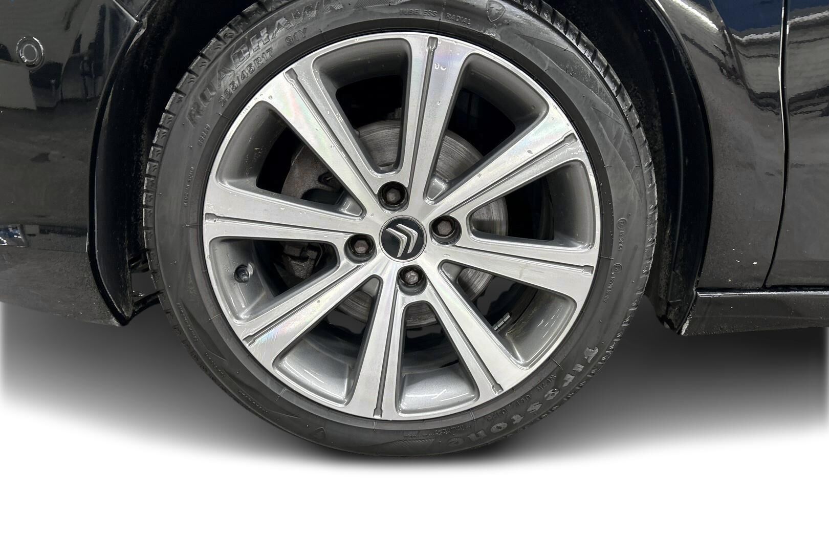 Citroen C4 iso kuva 17