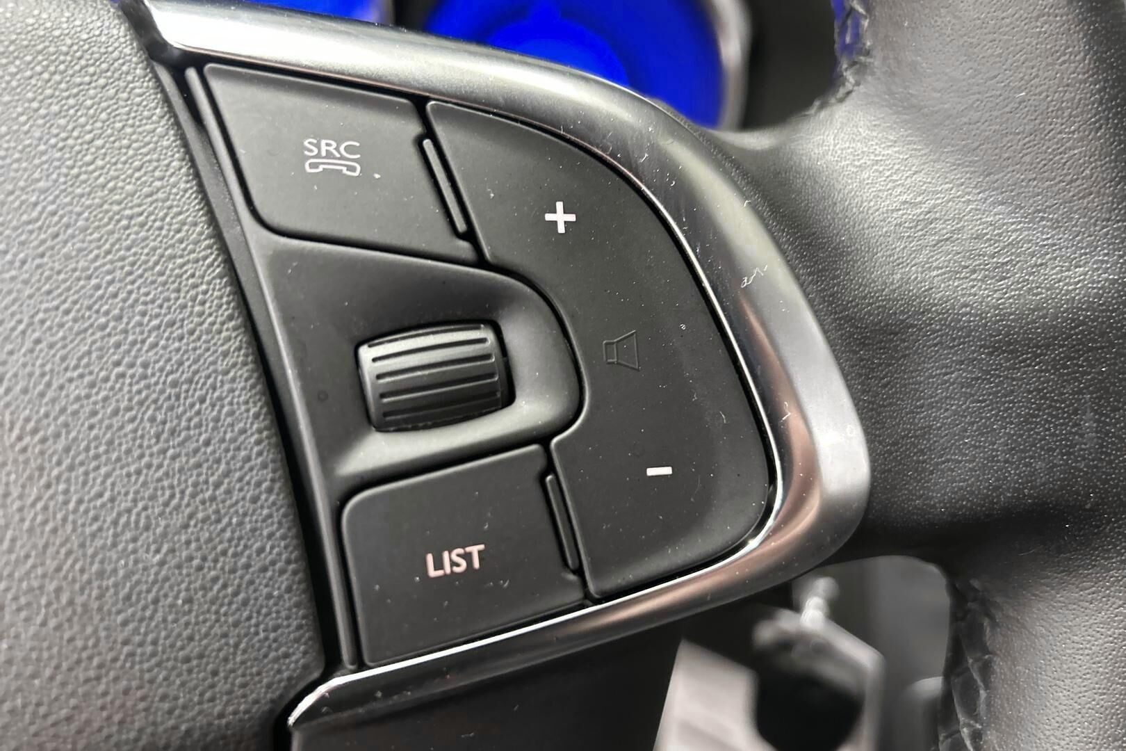 Citroen C4 iso kuva 19