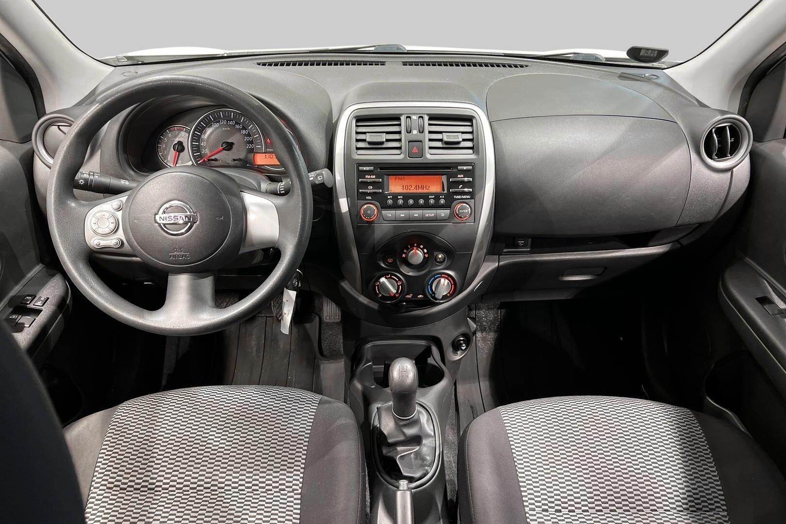 Nissan Micra iso kuva 11