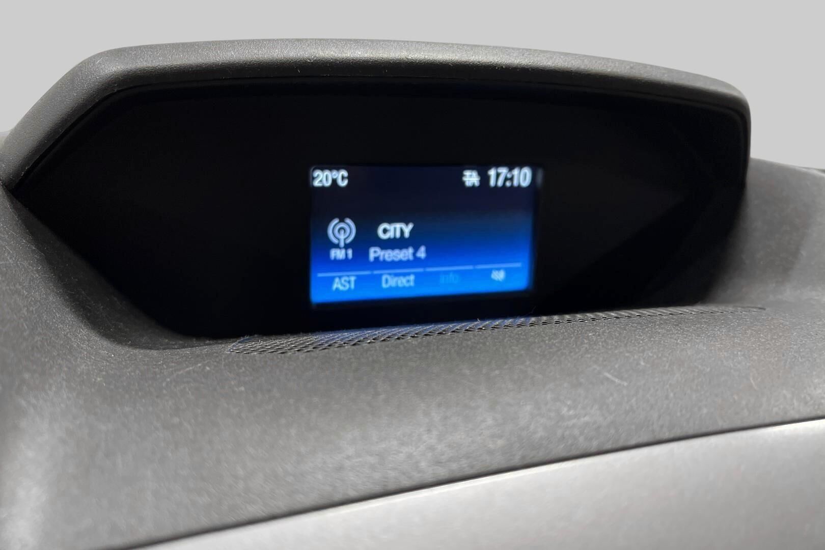 Ford Transit iso kuva 15