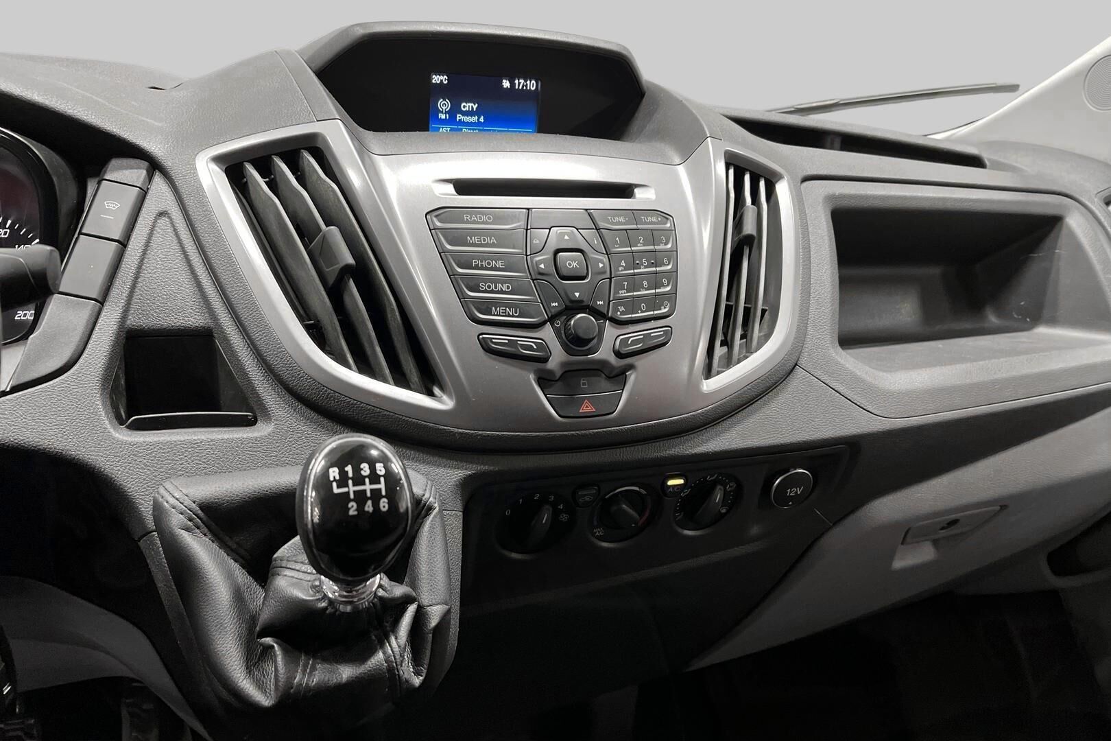 Ford Transit iso kuva 17