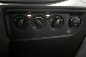 Ford Transit esikatselu 18