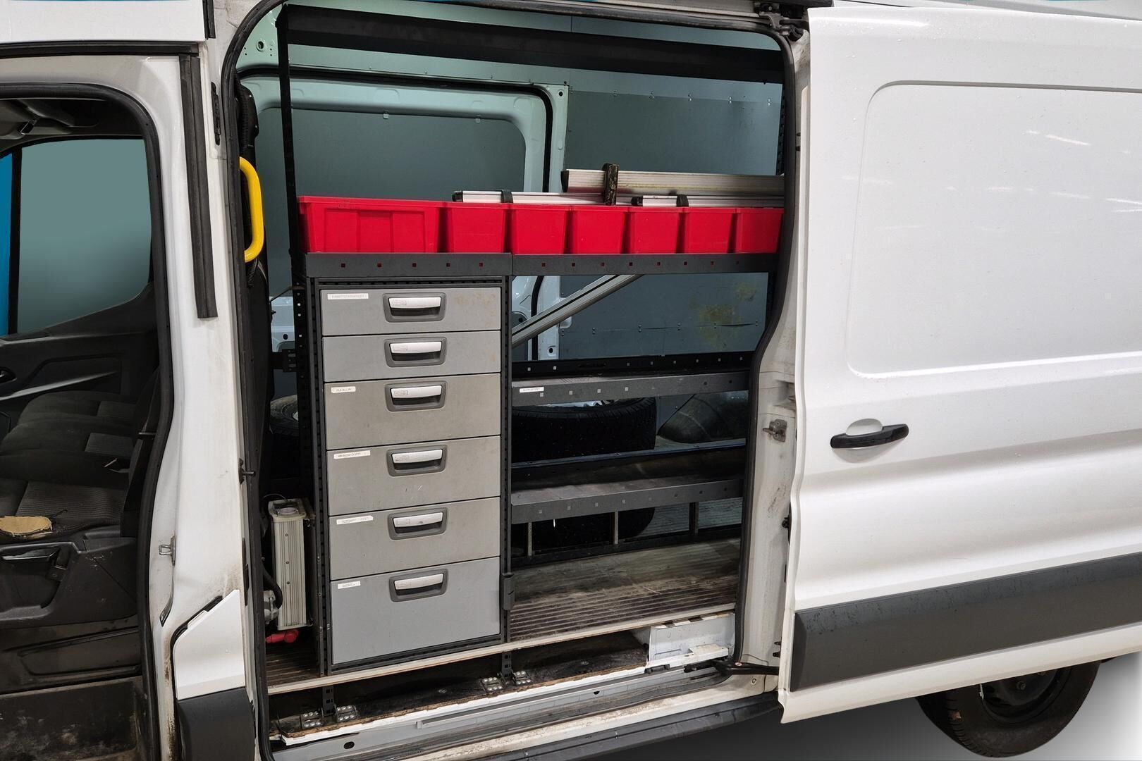 Ford Transit iso kuva 3