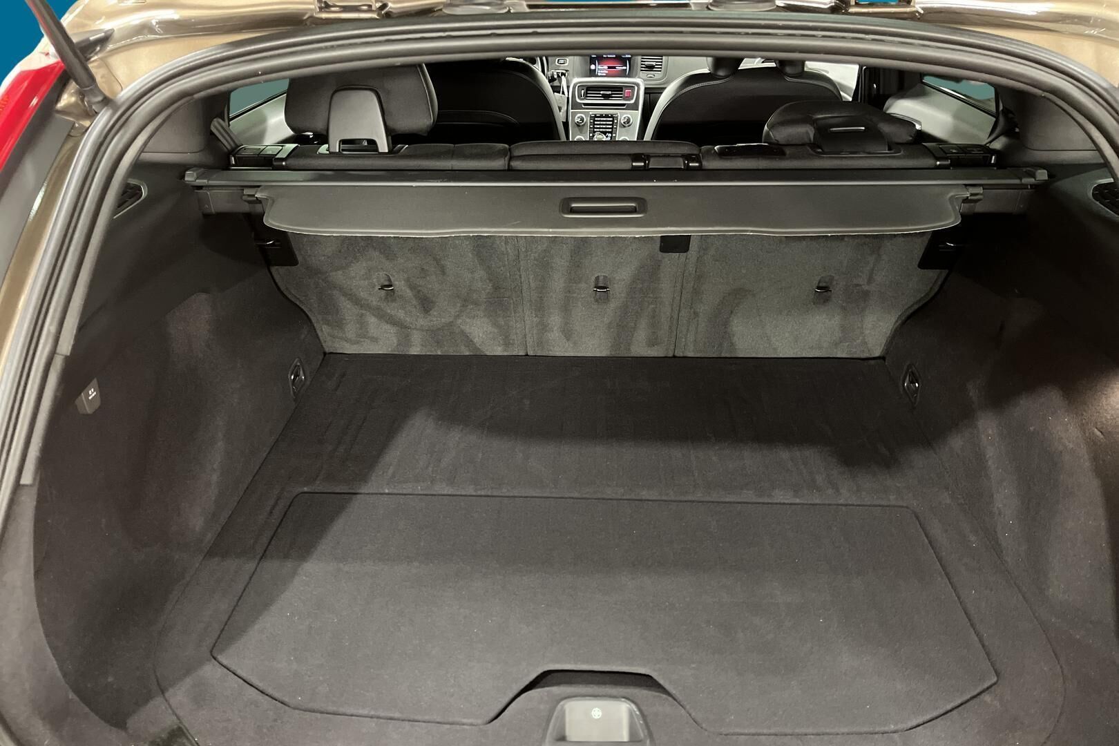 Volvo V60 Cross Country iso kuva 12