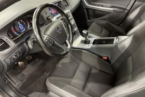 Volvo V60 Cross Country esikatselu 9