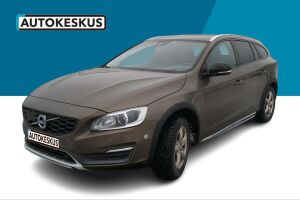 Volvo V60 Cross Country esikatselu 0
