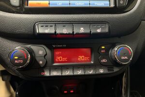 Kia cee'd esikatselu 16