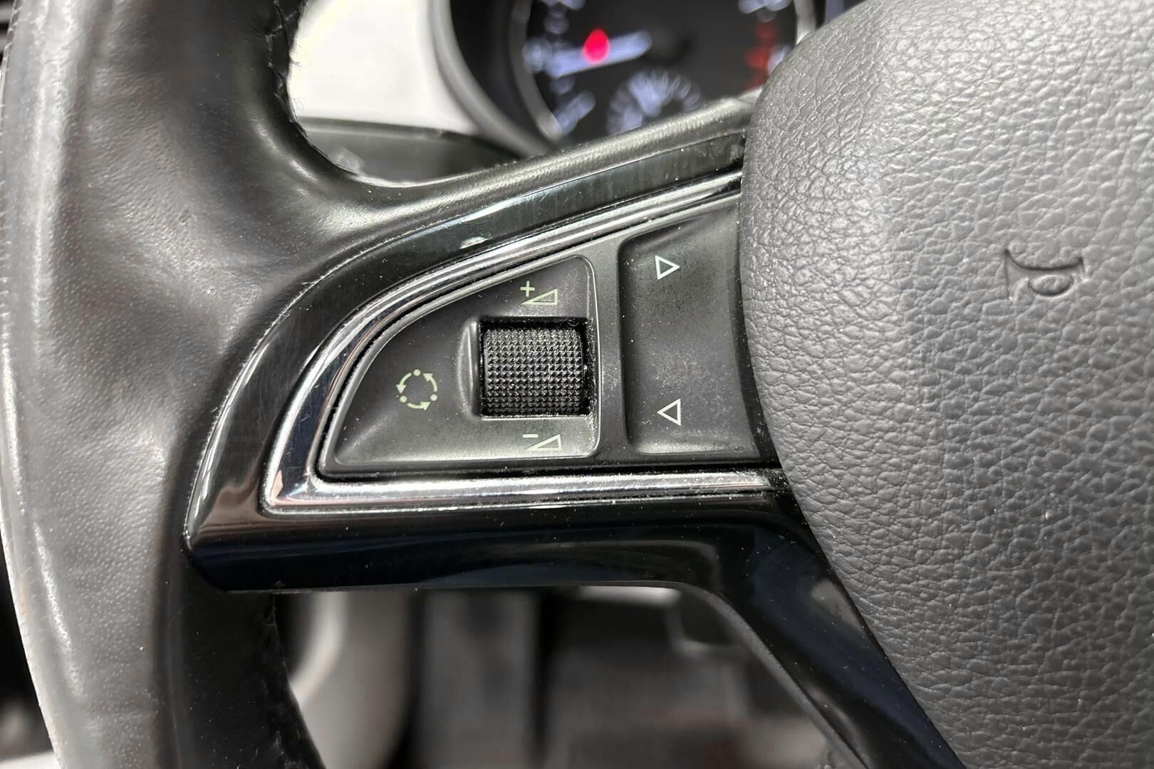 Skoda Octavia iso kuva 15