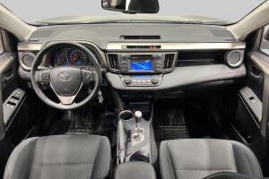 Toyota RAV4 esikatselu 9