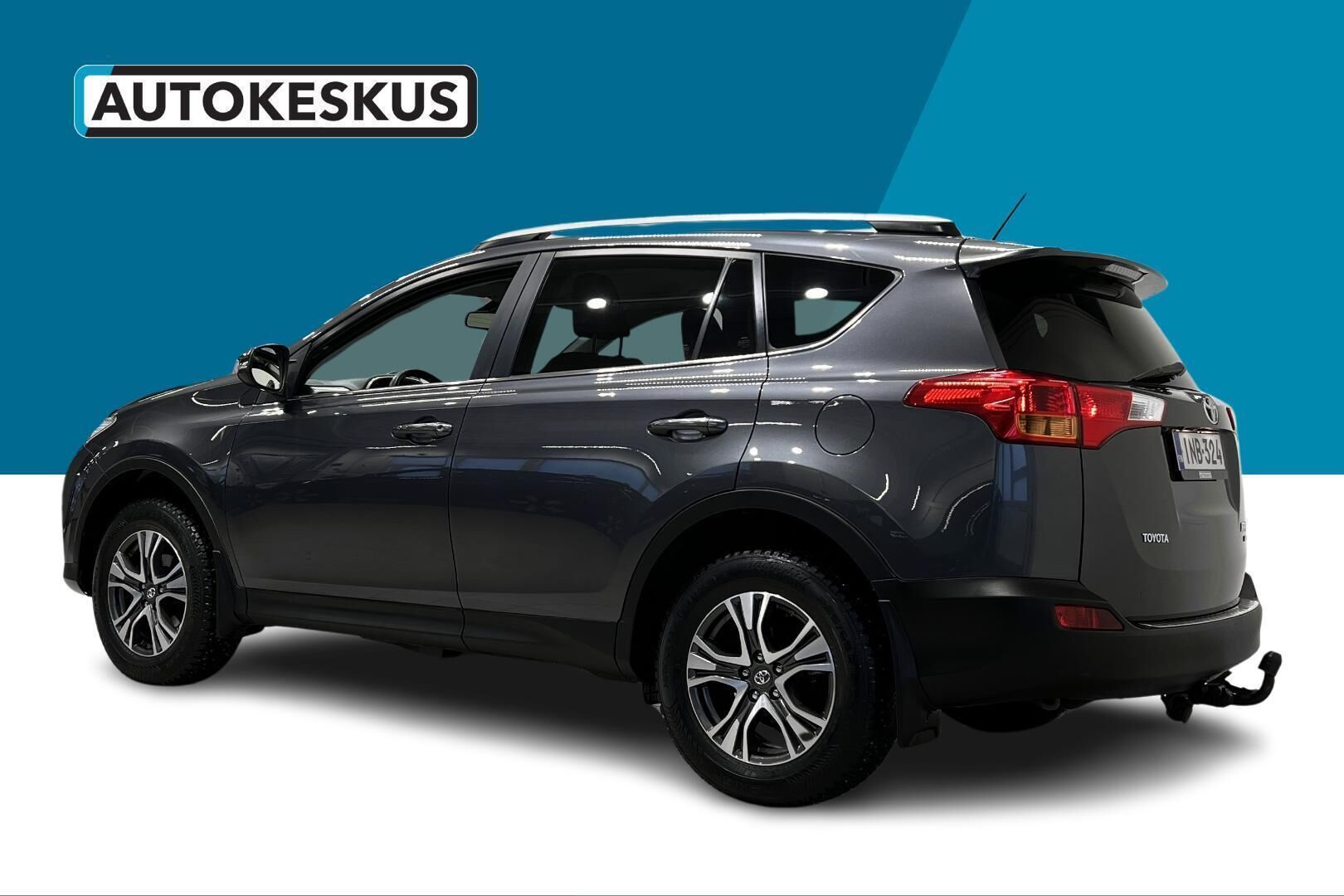 Toyota RAV4 iso kuva 6