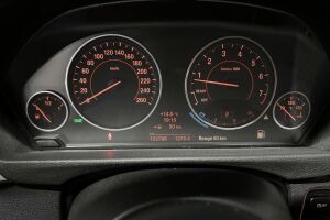 BMW 3-sarja esikatselu 12