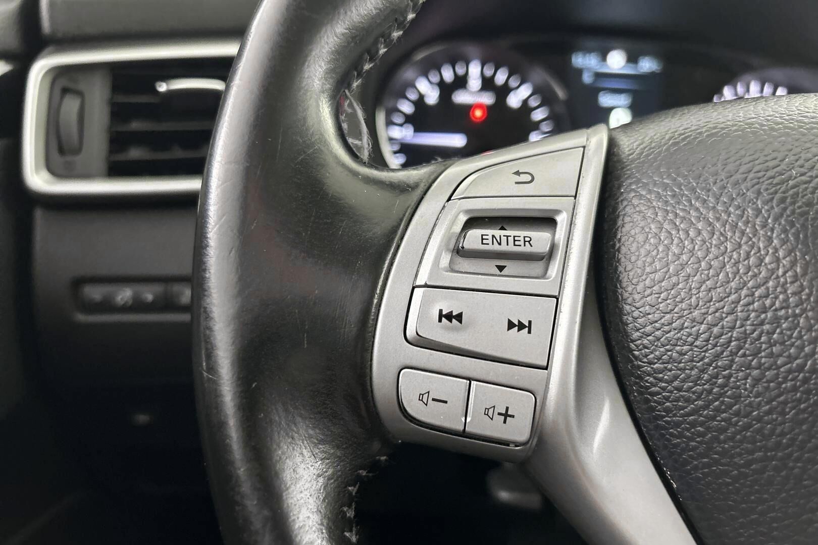 Nissan Qashqai iso kuva 20