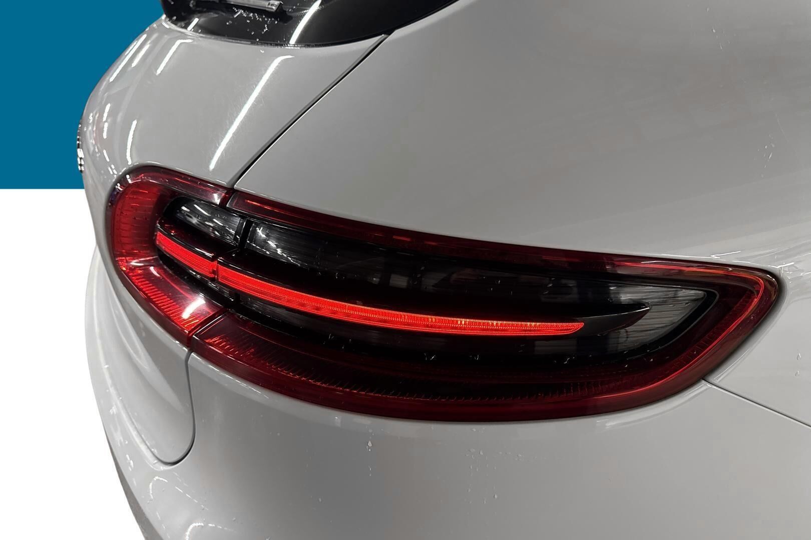 Porsche Macan iso kuva 16
