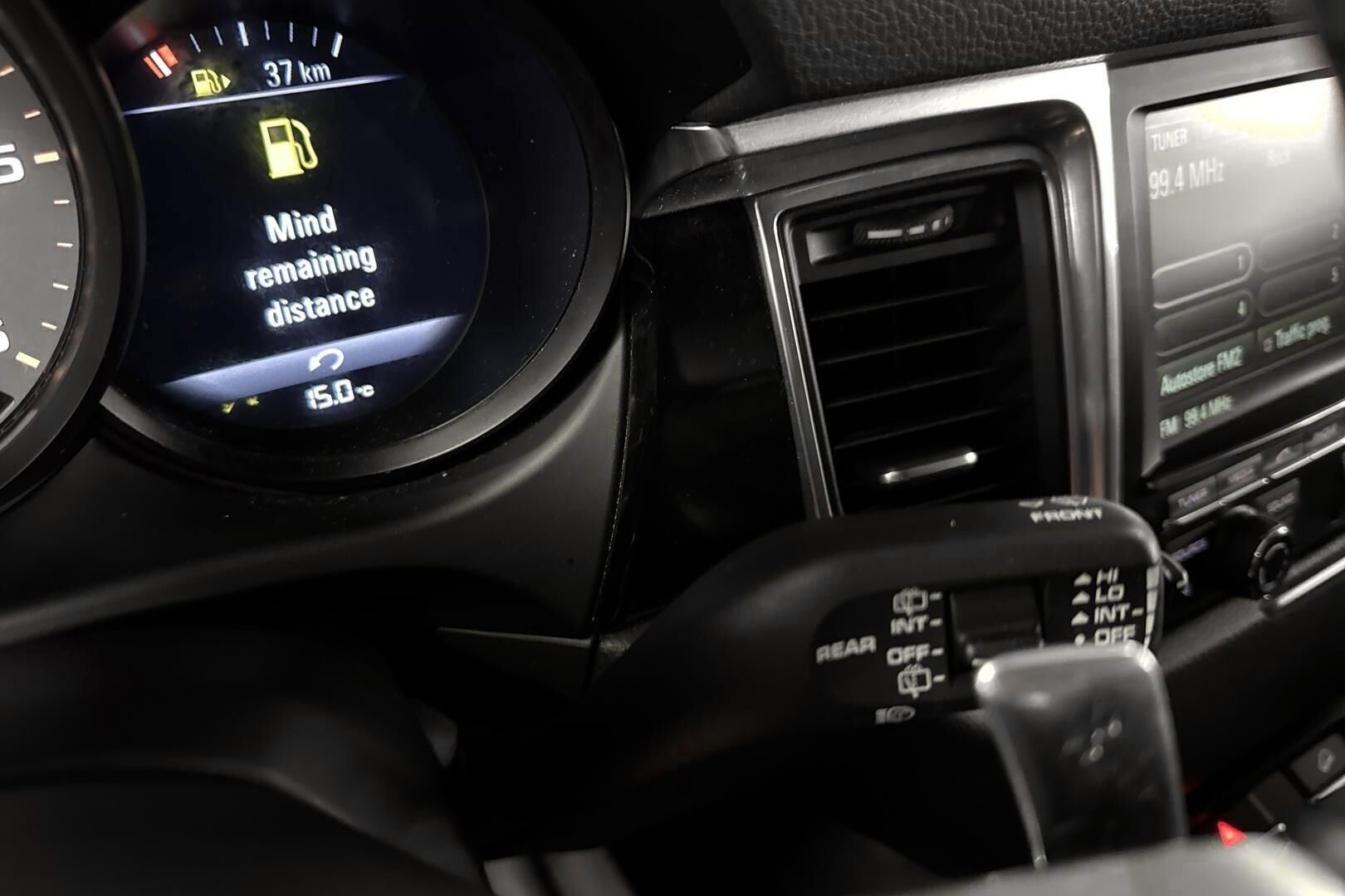 Porsche Macan iso kuva 32