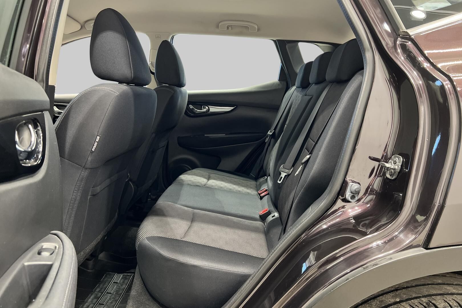 Nissan Qashqai iso kuva 10