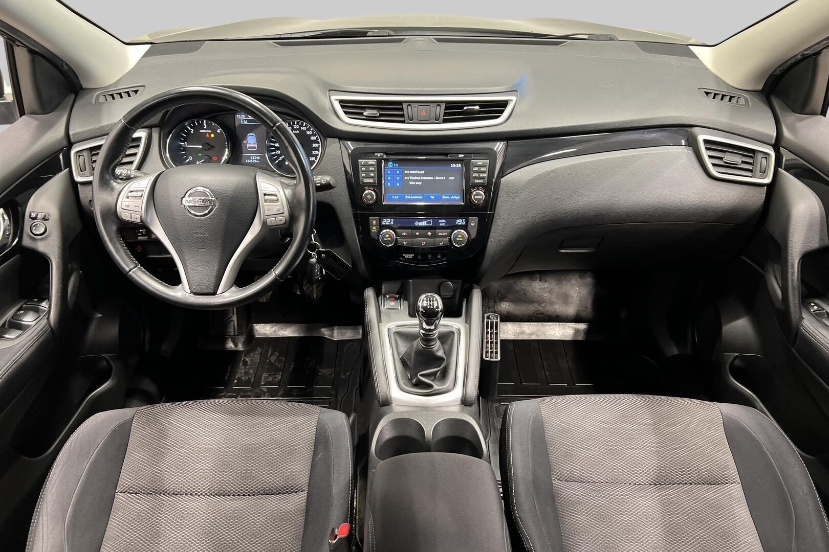 Nissan Qashqai iso kuva 11