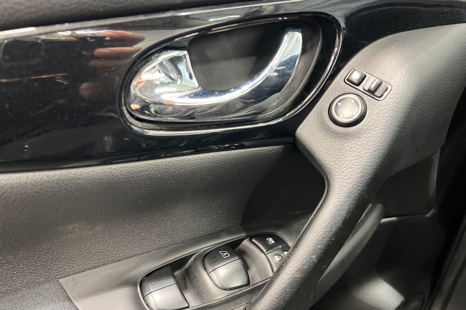 Nissan Qashqai iso kuva 22