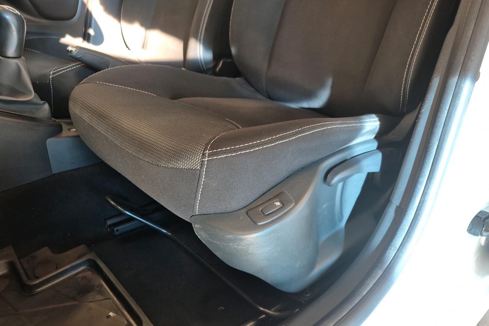 Renault Clio iso kuva 22