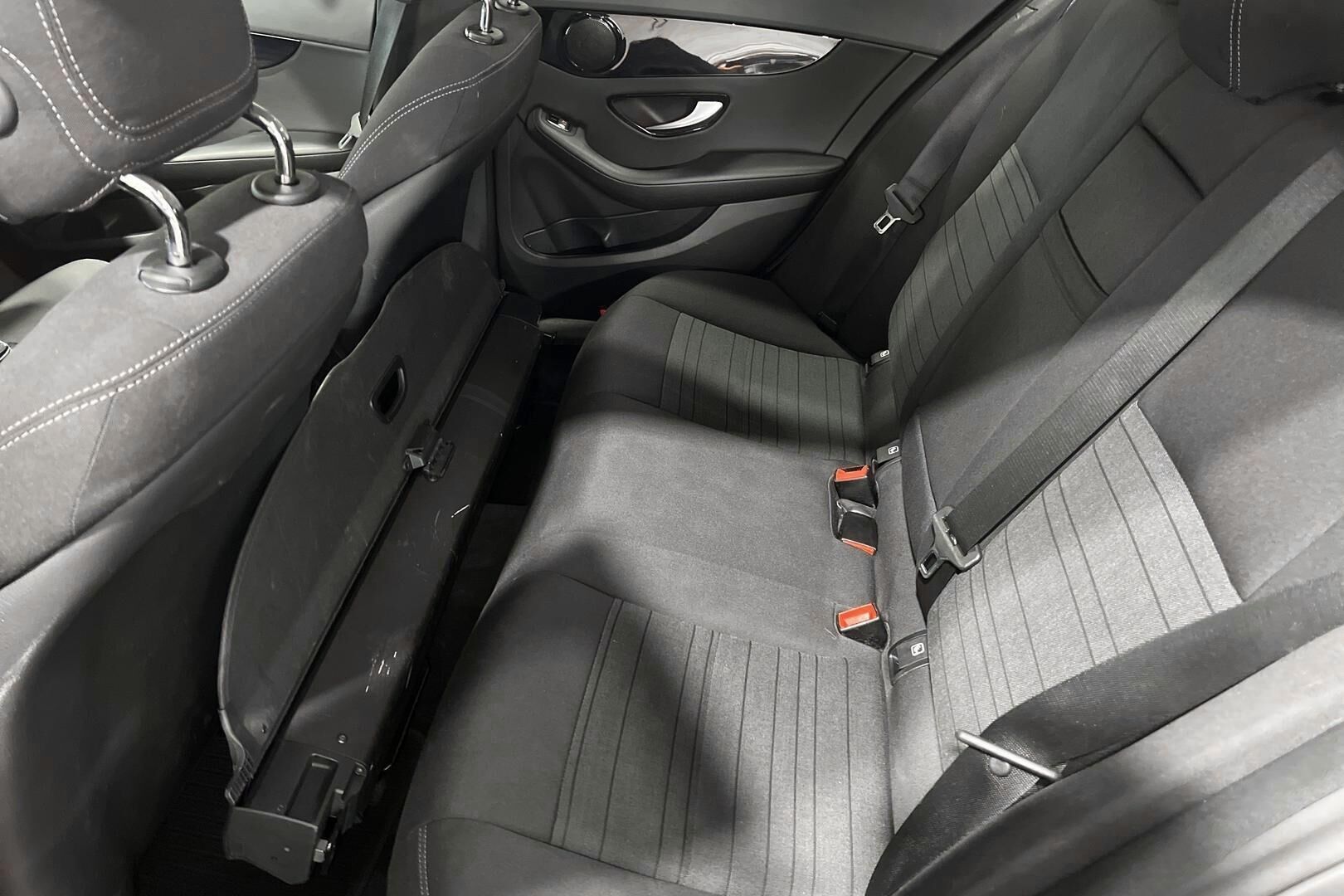 Mercedes-Benz C iso kuva 8