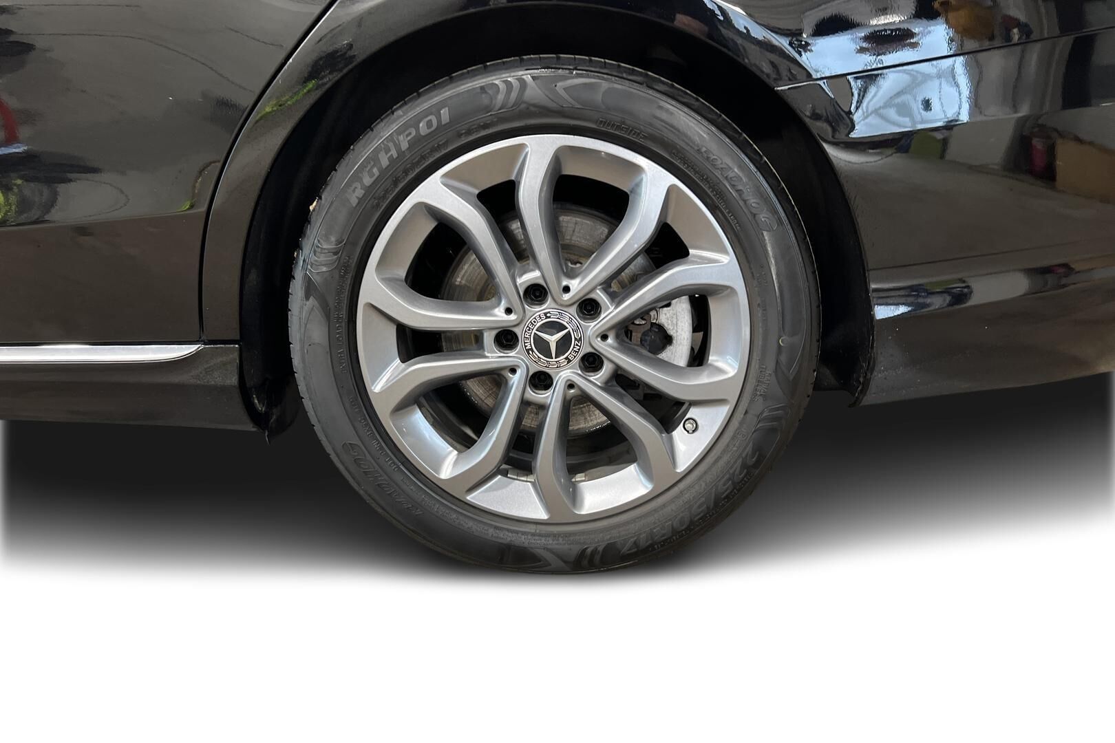 Mercedes-Benz C iso kuva 10