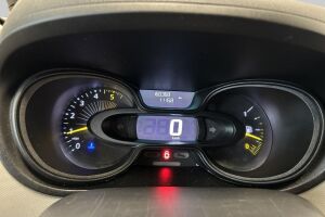 Renault Trafic esikatselu 13