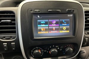 Renault Trafic esikatselu 14