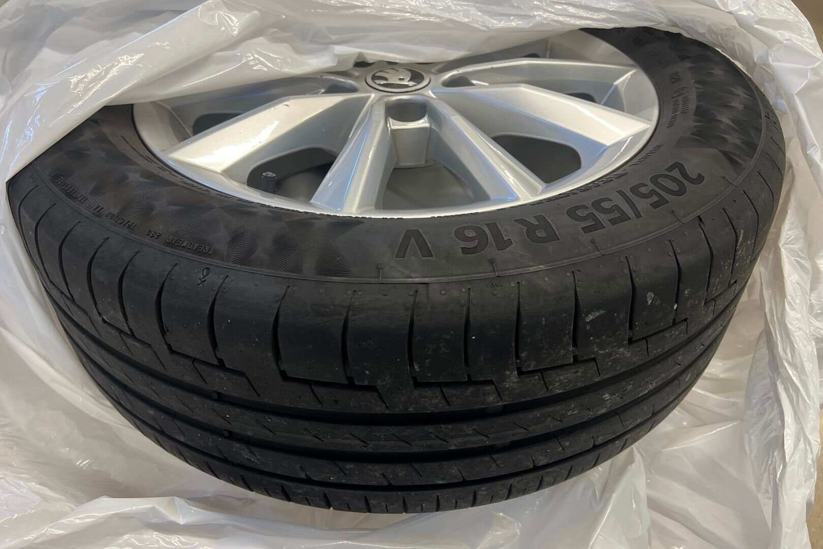 Skoda Octavia iso kuva 15