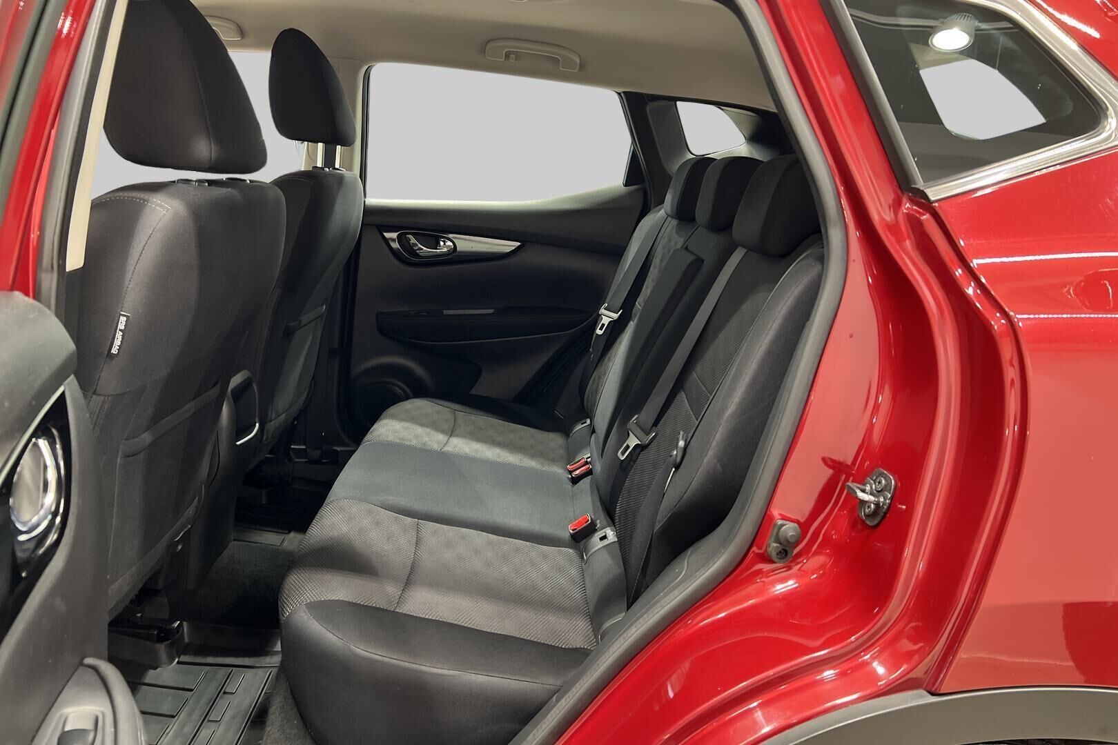 Nissan Qashqai iso kuva 10