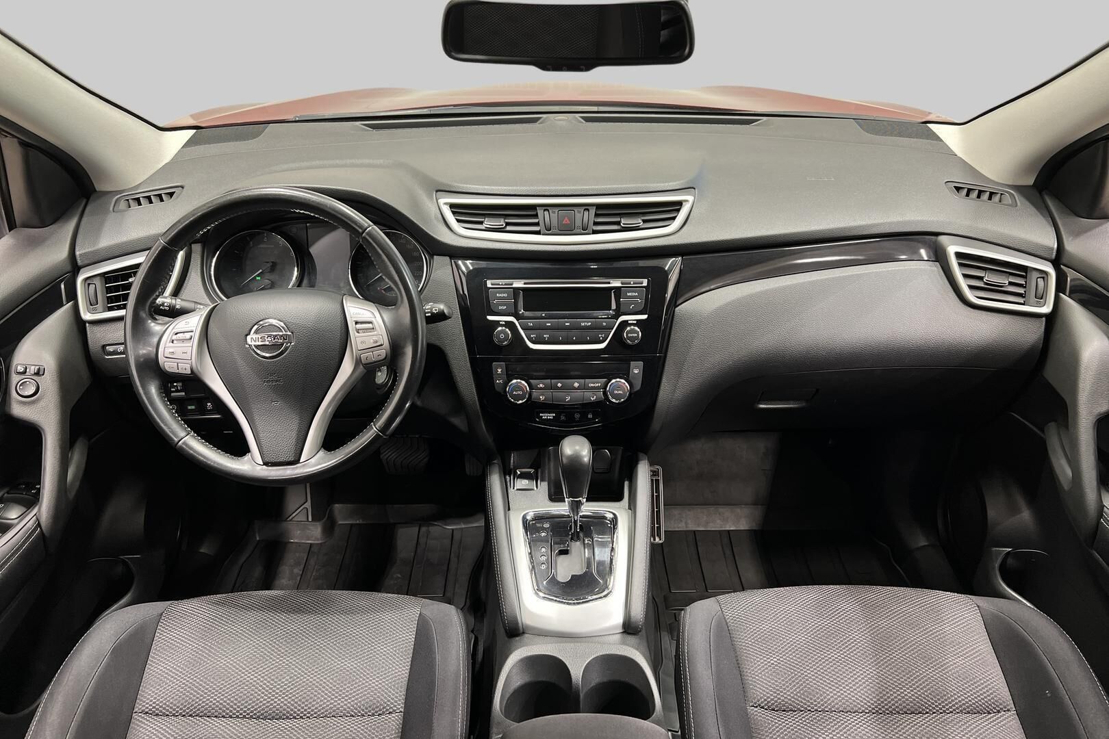 Nissan Qashqai iso kuva 11