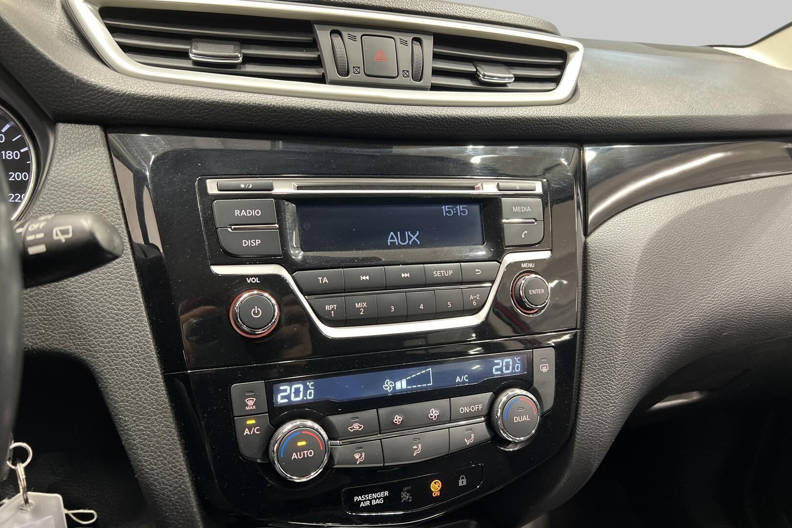 Nissan Qashqai iso kuva 15