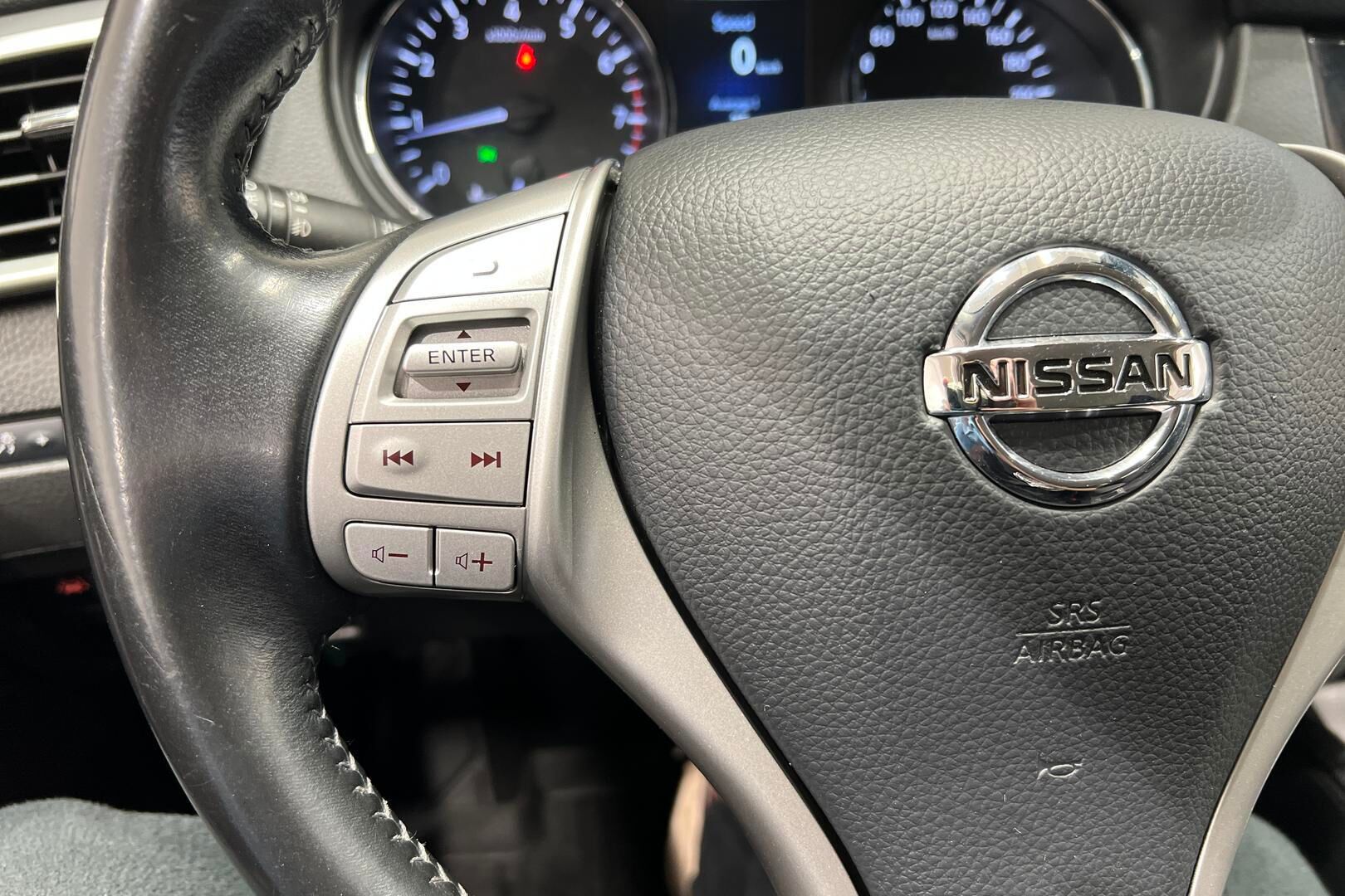 Nissan Qashqai iso kuva 20