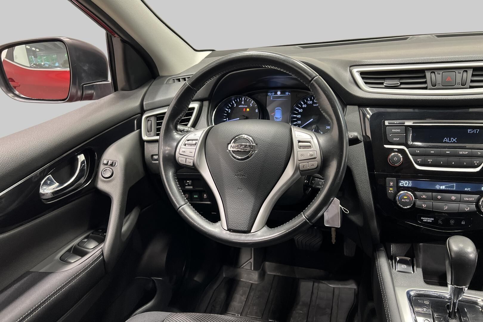 Nissan Qashqai iso kuva 24