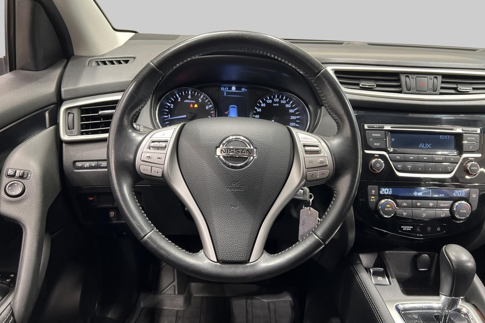 Nissan Qashqai iso kuva 25