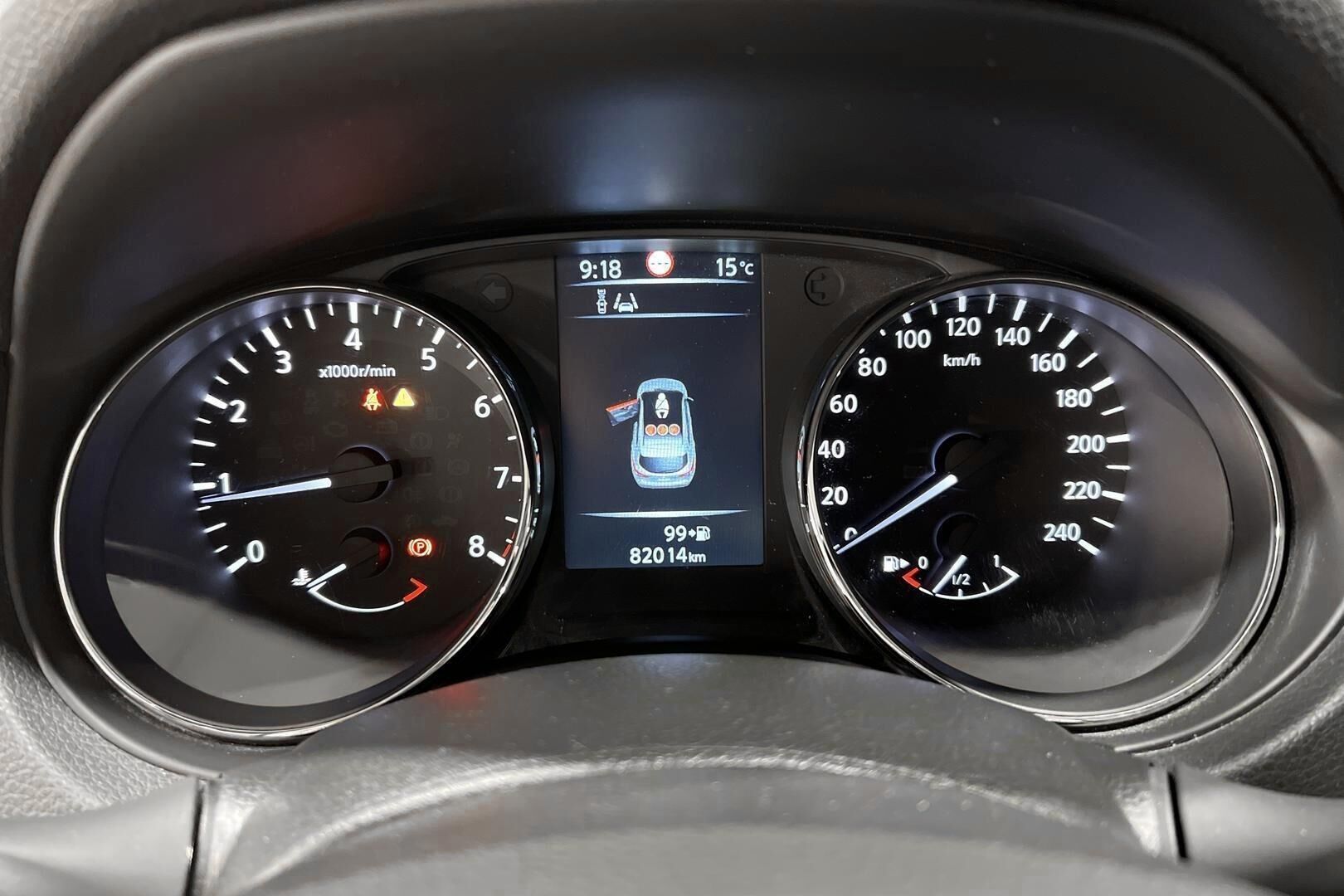 Nissan Qashqai iso kuva 17