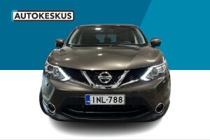 Nissan Qashqai esikatselu 1