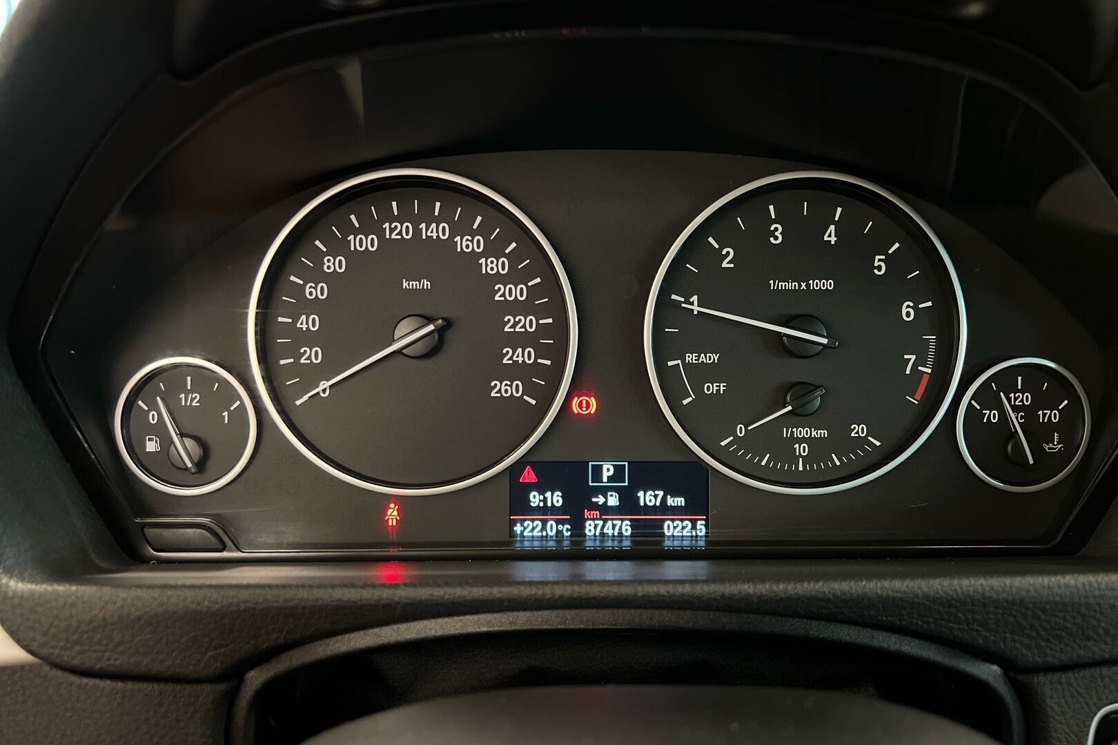 BMW 3-sarja iso kuva 12