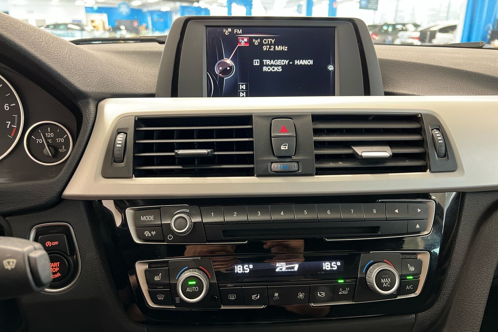 BMW 3-sarja iso kuva 13