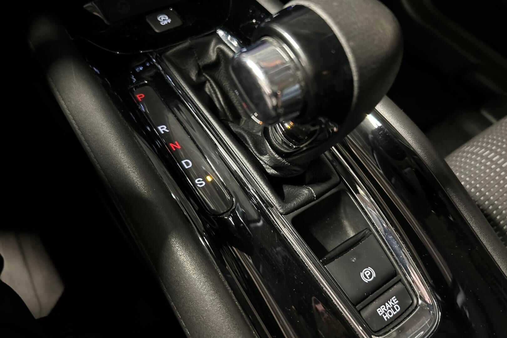 Honda HR-V iso kuva 21